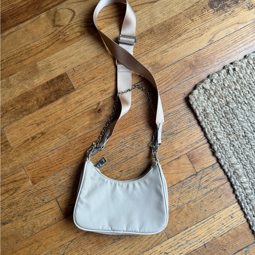 PETA + JAIN Paloma Nylon shoulder bag in beige - Picture 3 of 6